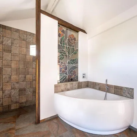 Himmelshoeh Loft Retreat Semesterbostad *