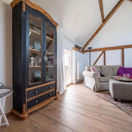 Comfy In With Terrace Roes
