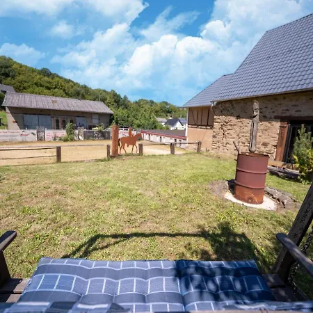 Himmelshoeh Loft Retreat Semesterbostad