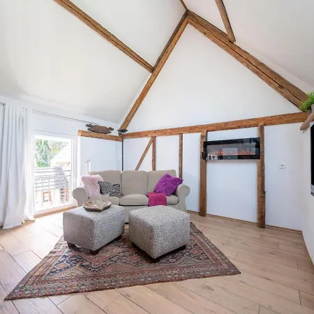 Semesterbostad Himmelshoeh Loft Retreat